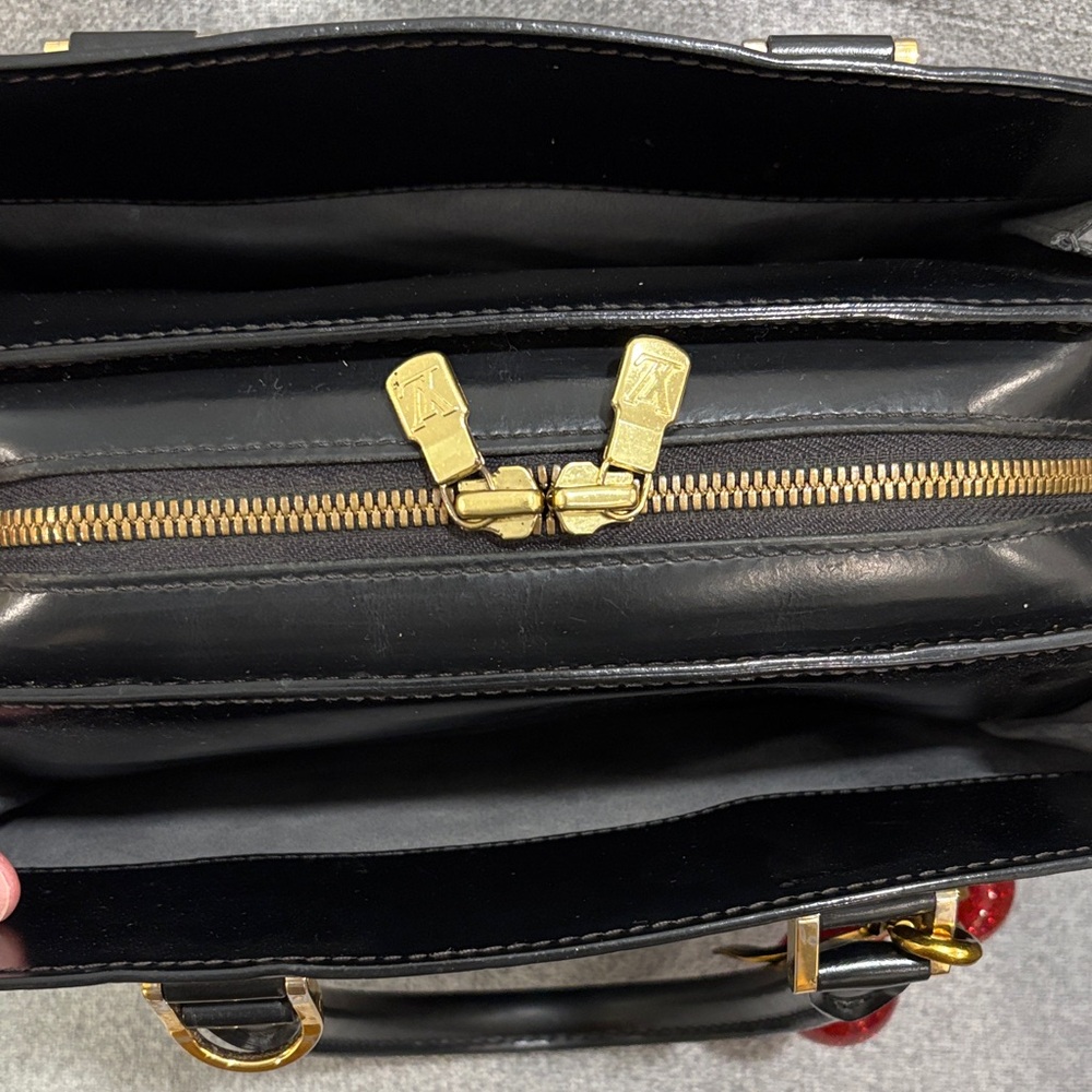 Louis Vuitton Pont Neuf Black Epi Leather satchel - Picture 6 of 11